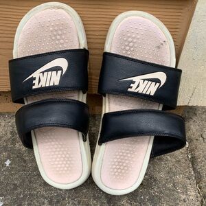 Nike Black and Cream Slide  Sandals Women 10